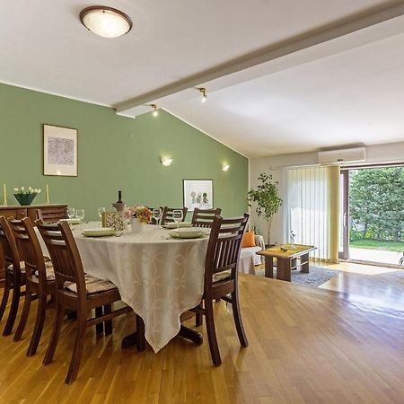 Nada In Vinkuran Villa Pula Eksteriør billede
